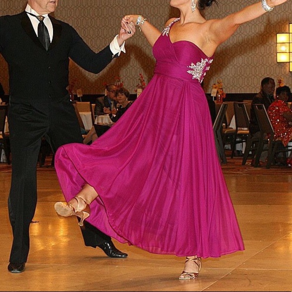 BEAUTIFUL PURPLE Strappy Back Formal Dress - Picture 7 of 8